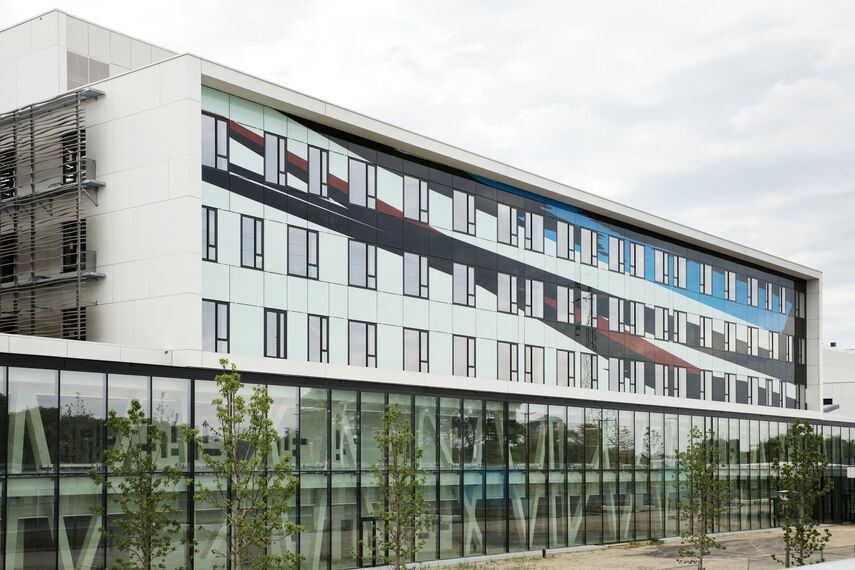 ConceptSystem 77 Windows, BriseSoleil 100 Solar Shading and CS 77 Fire Proof Windows - AZ Sint Maarten located in Mechelen, Belgium
