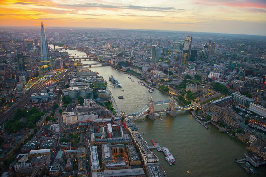 ConceptSystem 68 Windows, ConceptWall 60 Façades, ConceptPatio 130 Sliding & Folding, ConceptSystem 77 Windows, ConceptSystem 77 Doors and ConceptWall 50 Façades - One Tower Bridge located in London, United Kingdom