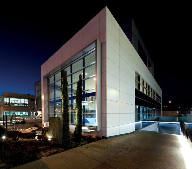 EcoSystem 50 Doors, ConceptSystem 77 Windows, ConceptSystem 77 Doors, EcoSystem 50 Windows and ConceptWall 50 Façades - Ferbocar located in Madrid, Spain