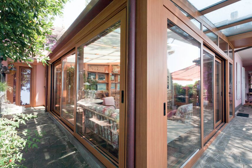 ConceptWall 60 Façades and ConceptRoof 120 Conservatories - Conservatory Conservatory Lavagna located in Vigolzone, Italy