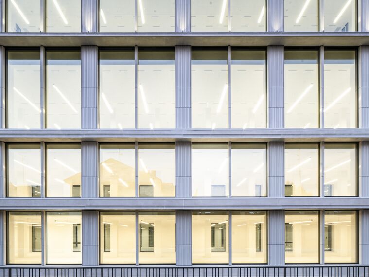 MasterLine 8-HI Doors, SlimLine 38 HI Windows, CS 77 Fire Proof Doors, CW 50-HI Façades and CW 50-ALU ON STEEL Façades - Spiga26 located in Milan, Italy