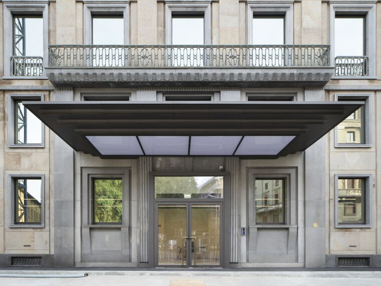 MasterLine 8-HI Doors, SlimLine 38 HI Windows, CS 77 Fire Proof Doors, CW 50-HI Façades and CW 50-ALU ON STEEL Façades - Spiga26 located in Milan, Italy