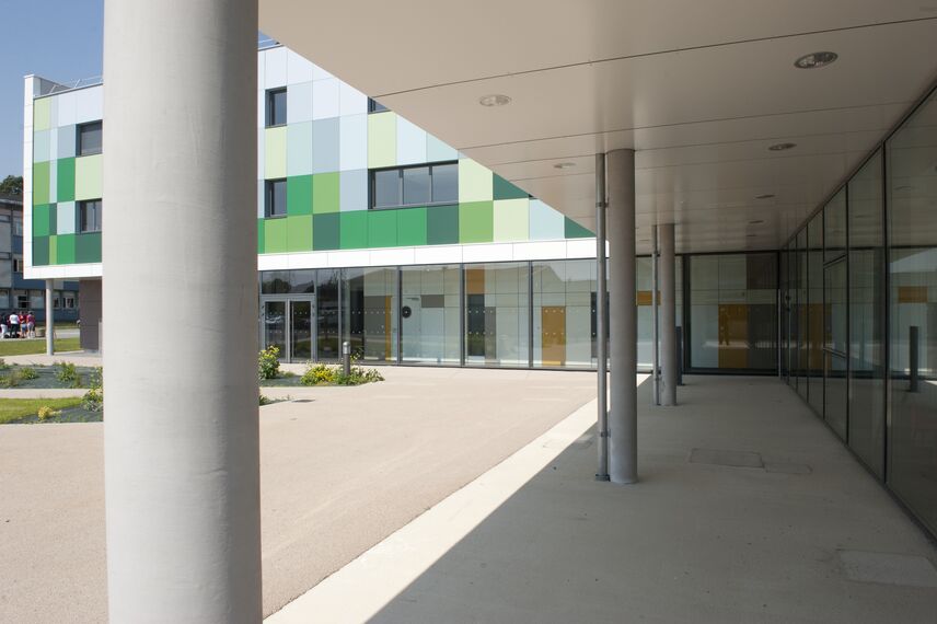 ConceptDoor 50 Doors, BriseSoleil 100 Solar Shading and XS 50 Windows - Boarding school Lycée Agricole LAVAL (boarding school) located inFrance